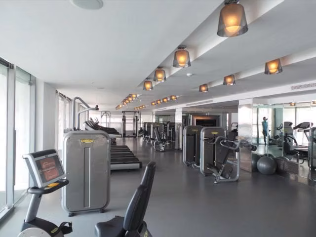 Alquilo Apartamento en Avenida Balboa LC26-131