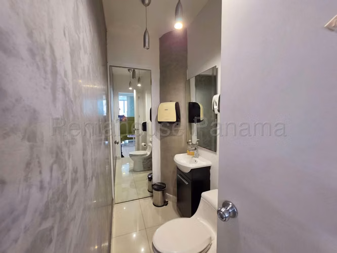 Alquiler de Oficina Amoblada y Equipada en Punta Pacifica 27*976Mfk