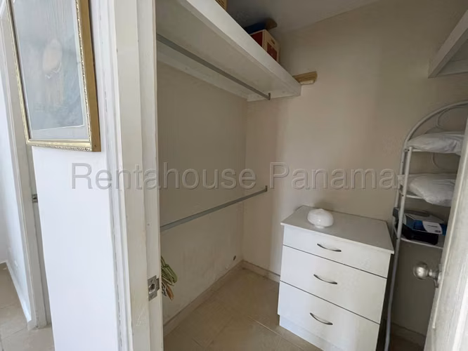 Se Vende Casa en Brisas Del Golf MDV27-985