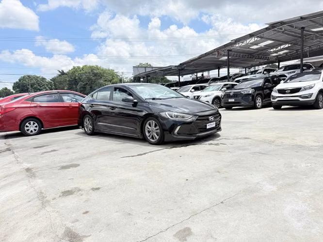 Hyundai Elantra 2017