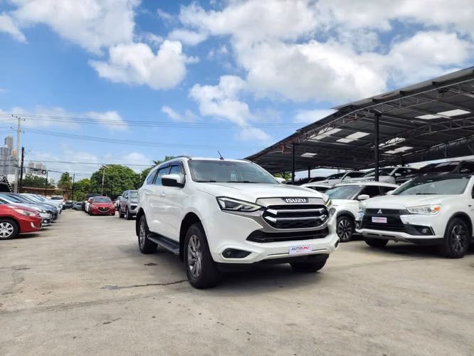 Isuzu Mux 2023