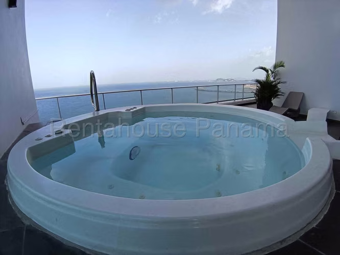 Apartamento en Venta en Avenida Balboa. 27-753.