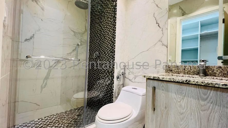 Venta Apartamento Oasis on the Bay Punta Pacifica 26YCG4824