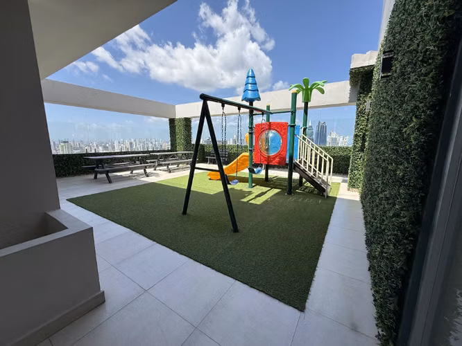 145 m² Amoblado| Cuarto+baño de empleada | El Cangrejo