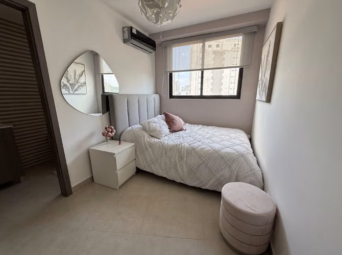 145 m² Amoblado| Cuarto+baño de empleada | El Cangrejo