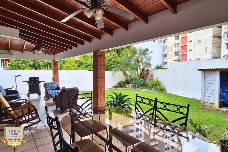 Casa 4 hab en El Cangrejo - Urbanización cerrada con jardín F.A.