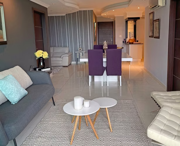 Apartamento en Avenida Balboa I 2 Rec I Amoblado I Con balcón y vista a la ciudad - Imagen 6