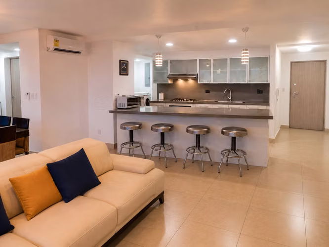 ! Apartamento en Clayton 150m2 | 3 Recamaras | 2 parking Amoblado - Imagen 5