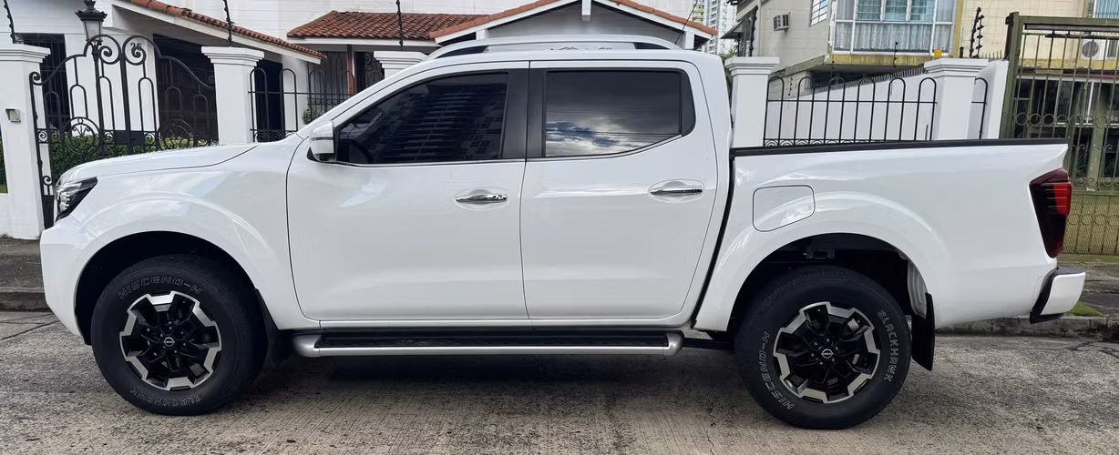 FRONTIER 2024 AUTOMATICA  4X4   EN 34,495 al  crédito o al CONTADO - Imagen 4