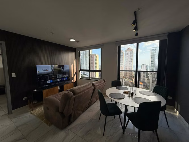 . Apartamento en Calle 50 I Con balcón y 2 parking I especial para inversionistas