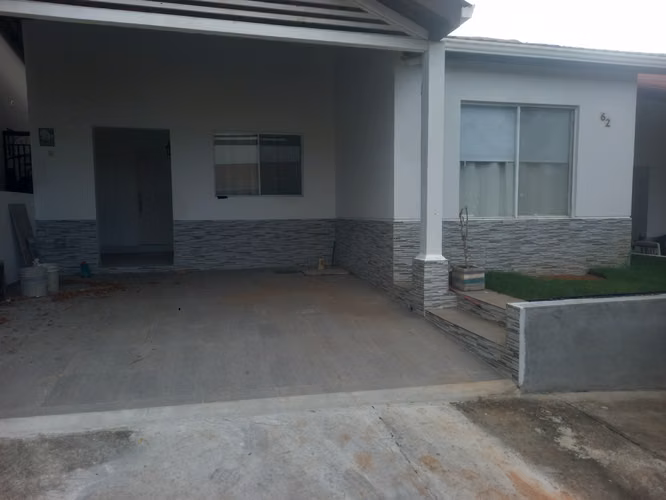 Se Alquila  casa completamente renovado. Precio negociable