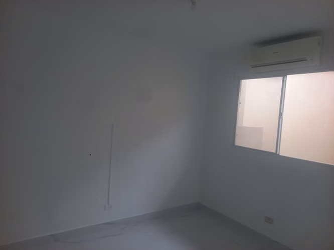 Se Alquila  casa completamente renovado. Precio negociable