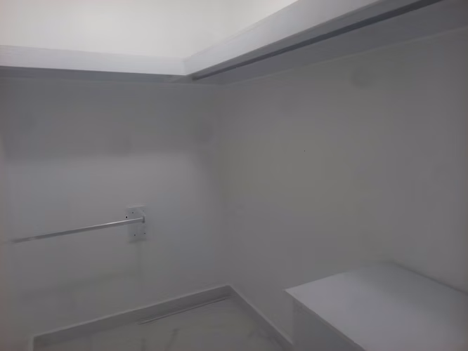 Se Alquila  casa completamente renovado. Precio negociable