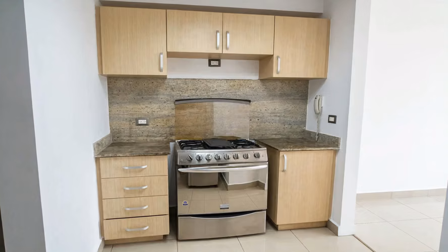 Apartamento en Condado del Rey I con ubicación privilegiada