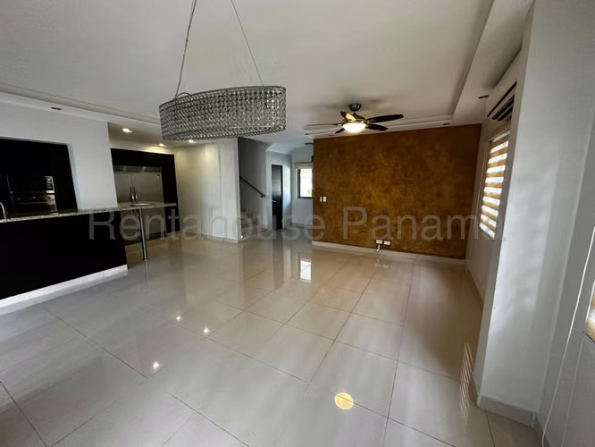 Venta de casa en Panama Pacifico AK