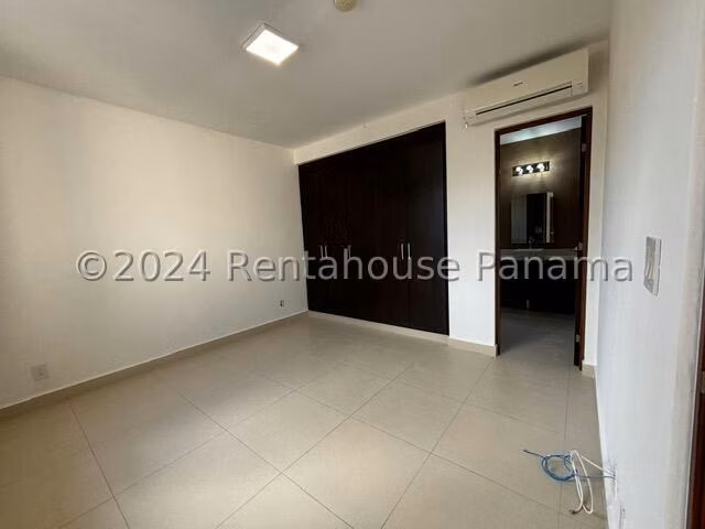 Venta de casa en Panama Pacifico AK
