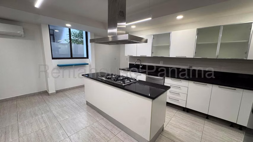 Alquiler de Casa en Panama Pacifico. 26LBR7674