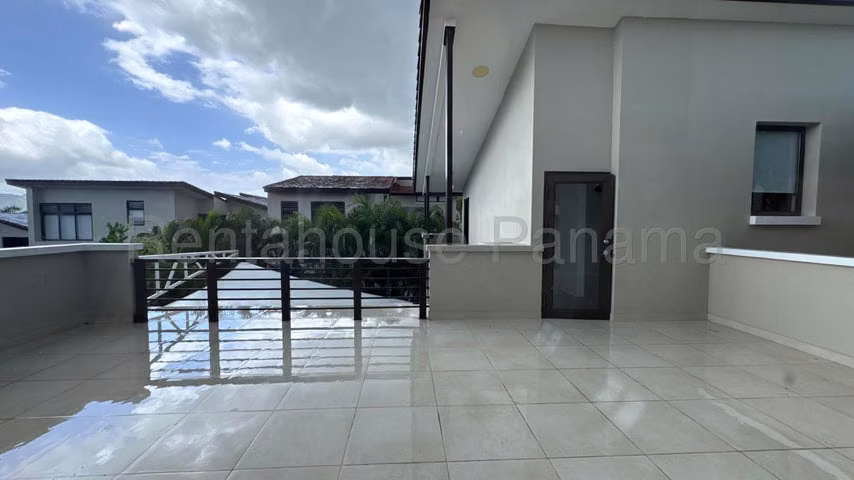 Alquiler de Casa en Panama Pacifico. 26LBR7674