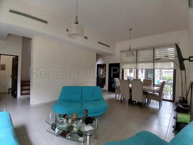 Venta de casa en Panama Pacifico AK