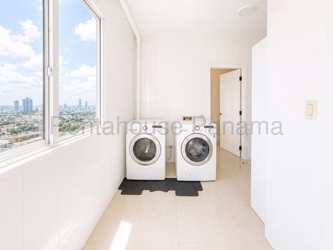 Apartamento en Venta en Costa del Este SYH