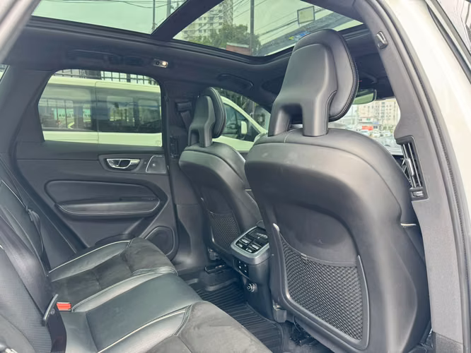 Volvo XC60 2018 - Imagen 9