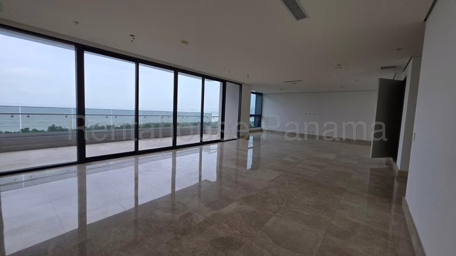 Apartamento en Venta en Costa del Este SYH