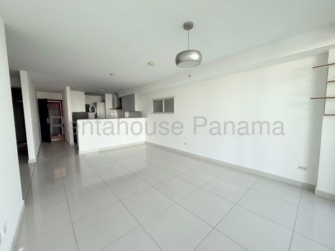 Alquiler Apartamento Carrasquilla - YD