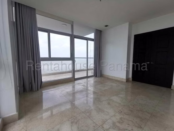 Apartamento en Venta en Costa del Este SYH