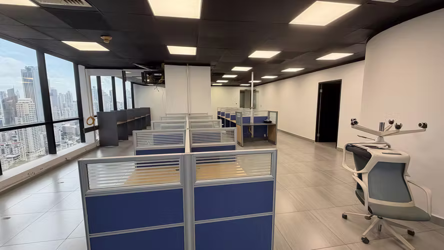 Alquiler de Oficina Premium en Plaza Banco General – Calle 50
