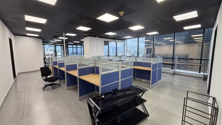Alquiler de Oficina Premium en Plaza Banco General – Calle 50