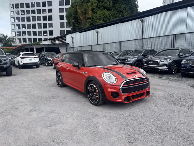 MINI COOPER JCW 2016