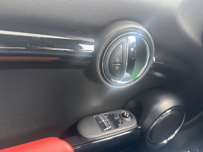 MINI COOPER JCW 2016