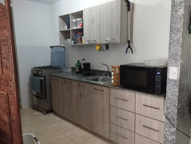 ALQUILER AMOBLADO LAS ACACIAS 2 RECAMARAS 1 BAÑO 1 PARKING