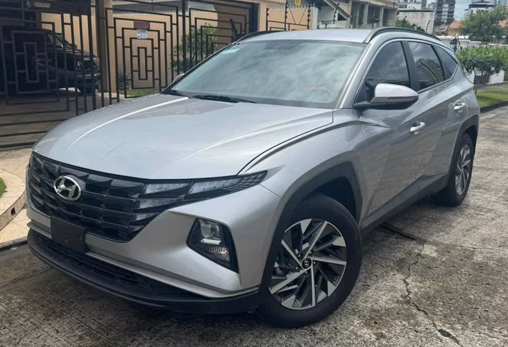 TUCSON  2025 FULL EXTRA AUTOMÁTICO EN 23,995 al CRÉDITO o al CONTADO