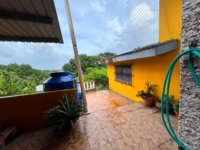 1,779 m² Terreno | 5Rec 4Baños | 2 Casas