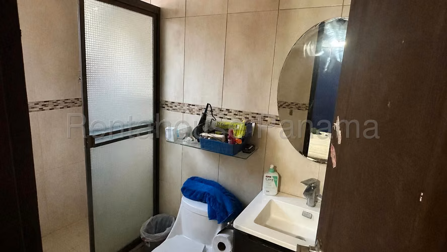 Casa en Venta en Chanis. 27-942.