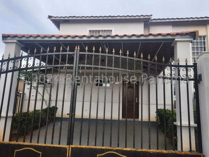 HOUSE FOR SALE IN CHORRERA ABS