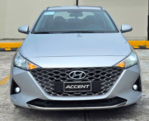 ACCENT 2022 AUTOMATICO EN 10,995 al CREDITO o al contado...