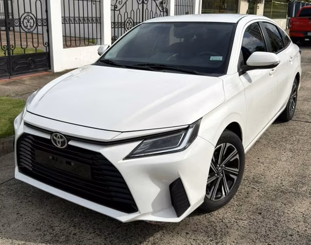 YARIS 2024 AUTOMATICO EN 16,895  al Crédito o al  Contado....