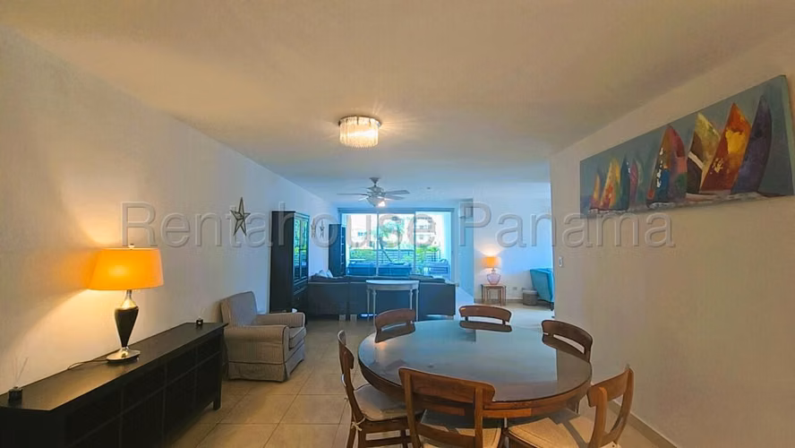 Se Alquila Apartamento en El Cangrejo MDV27-1003