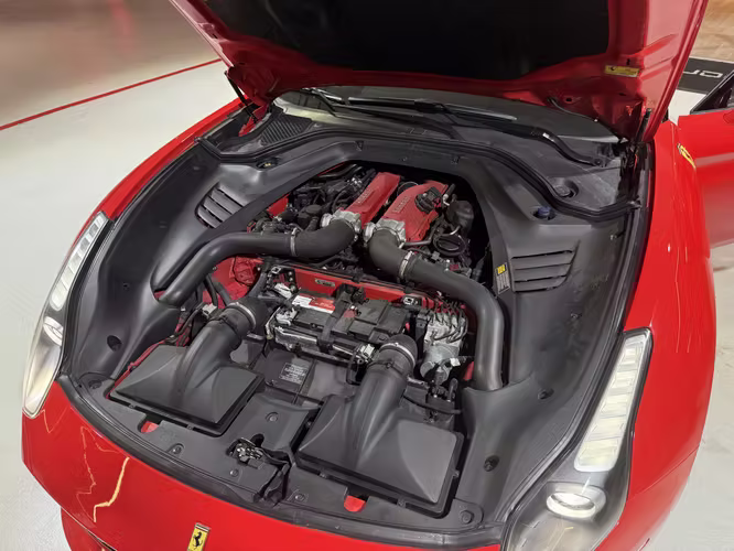 FERRARI CALIFORNIA T 2015
