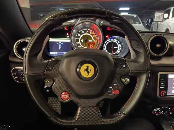 FERRARI CALIFORNIA T 2015