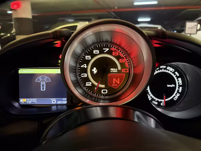 FERRARI CALIFORNIA T 2015