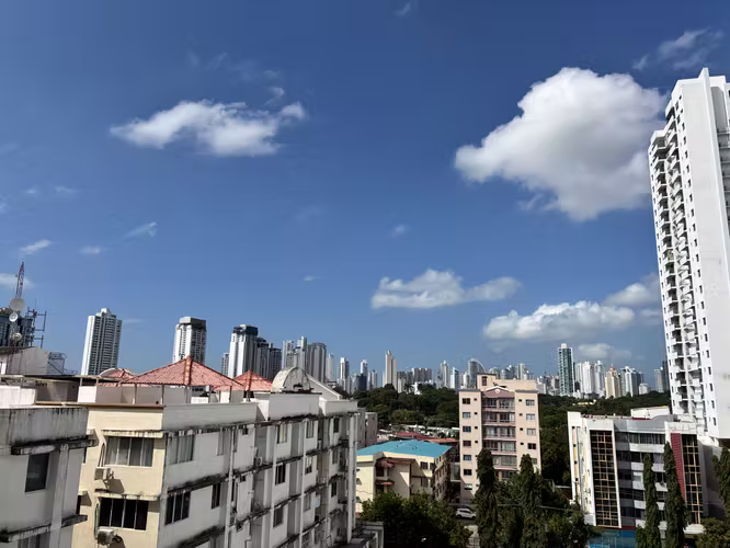 SE ALQUILAN APARTAMENTOS EN PARQUE LEFEVRE