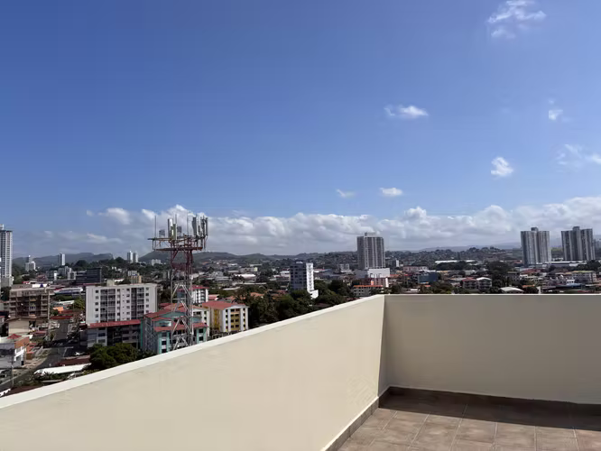 SE ALQUILAN APARTAMENTOS EN PARQUE LEFEVRE