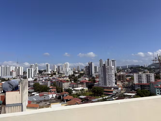 SE ALQUILAN APARTAMENTOS EN PARQUE LEFEVRE
