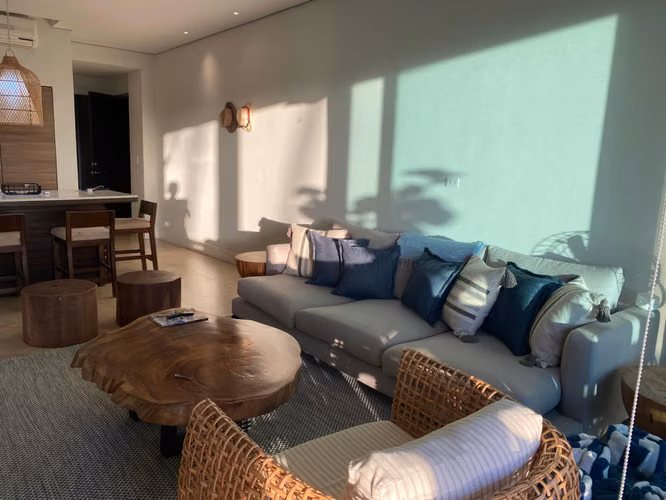 Venta de Apartamento frente al mar con piscina infinita y espectaculares vistas al atardecer