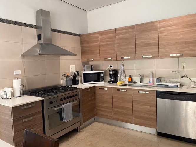 Venta de Apartamento frente al mar con piscina infinita y espectaculares vistas al atardecer