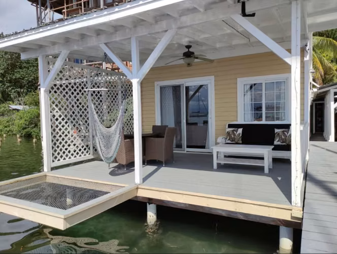 Negocio Turístico Frente al Mar, Listo para Operar — Bocas del Toro, Panamá - Imagen 16