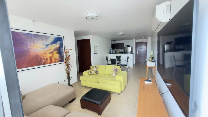 Alquilo céntrico y amplio apartamento amoblado en Condado del Rey